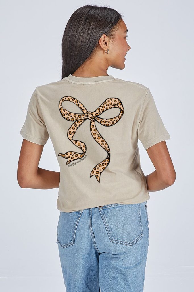 Simply Southern Tee - Leo Bow Washed Ecru